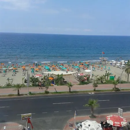 Moonlight ホテル 3*