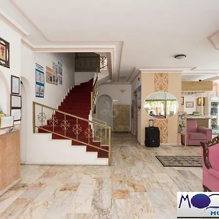 ホテル Moonlight アランヤ