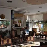 Moonlight Hotel 3*