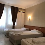 Moonlight Hotel 3*