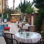 Moonlight Hotel 3*